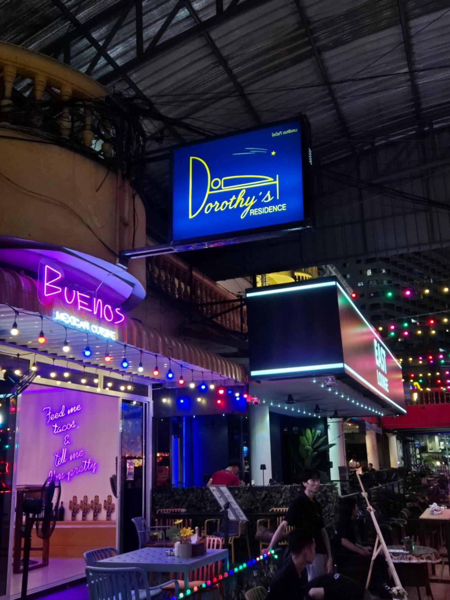Dorothys Hotel Pattaya Exterior photo